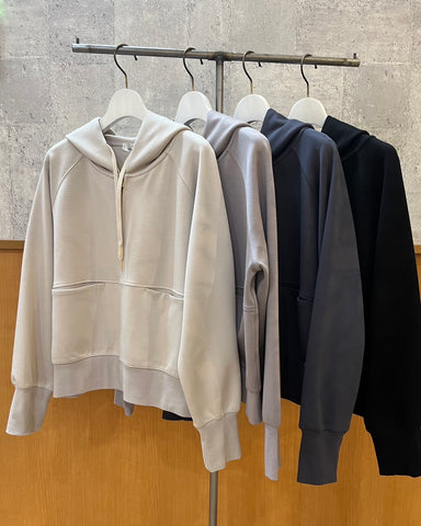 10月4日<br> mink chair<br>ダンボールニットパーカー