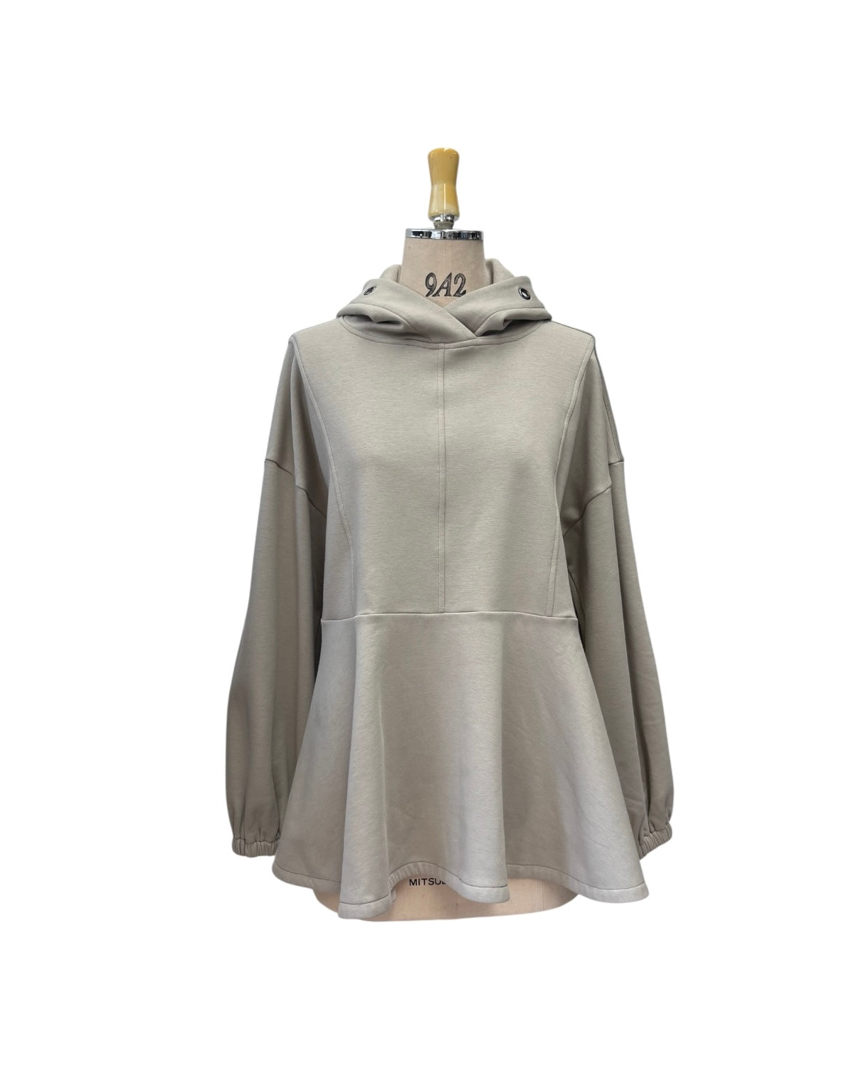 ayane<br>高機能生地デザインパーカー