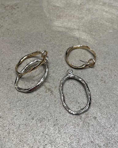 Sea'ds Mara <br> Twisting back catch pierce