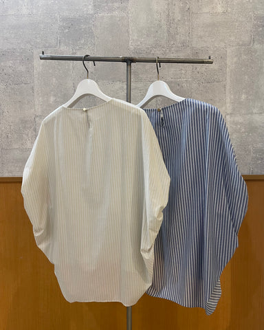 DONEEYU<br>ストライププルオーバーブラウス