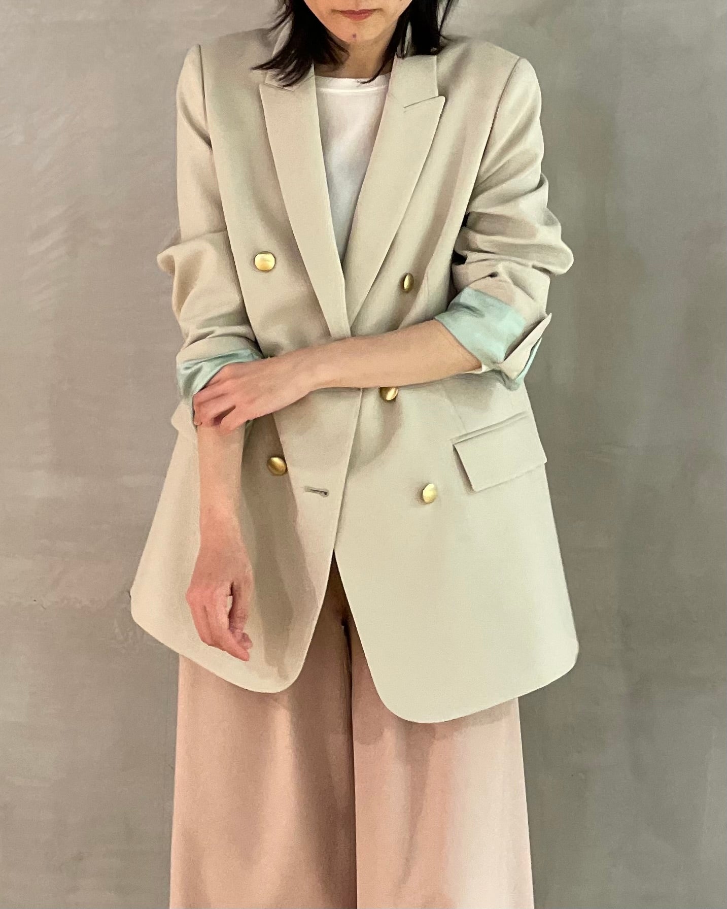 2月25日ライブ PASSIONE<br>金ボタンダブルジャケット