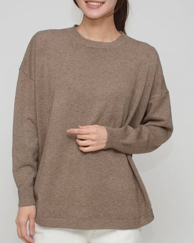 Praia<br> 着回し抜群ラウンドネックトップス