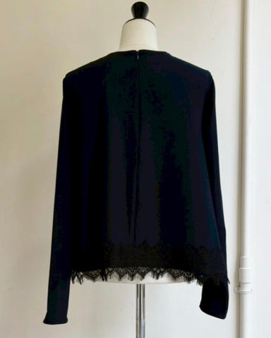 anana<br>レーストリムフレアブラウス