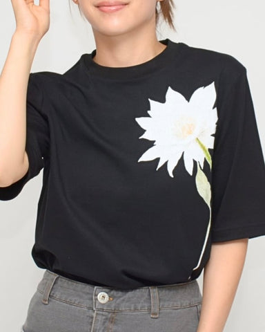 Praia<br>月下美人プリントTシャツ