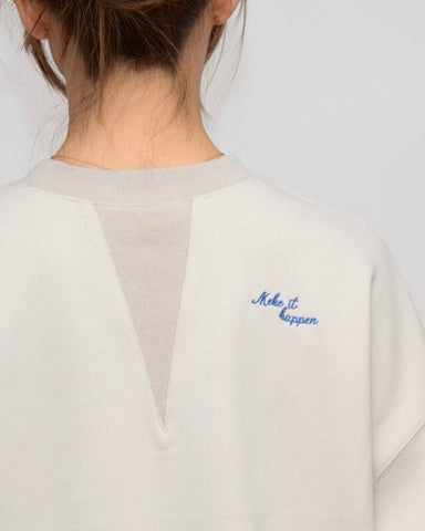 12月5日ライブPraia<br> 立体ステッチ ロゴ入りショート丈トップス