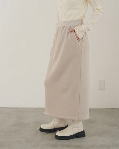 mink chair<br>ダフィームートンタイトスカート