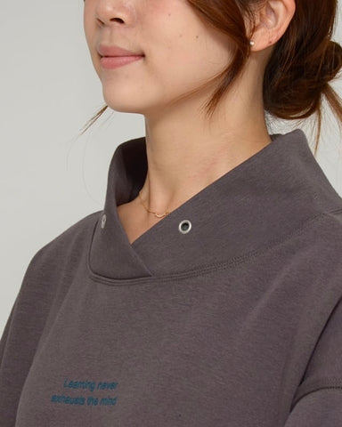 Praia<br> ボンバーヒート フェイクパーカープルオーバー