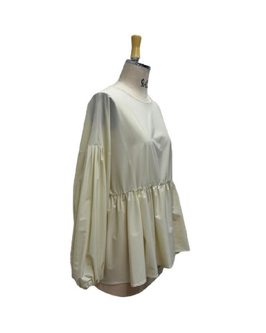 ayane予約<br> ボリュームスリーブペプラムブラウス