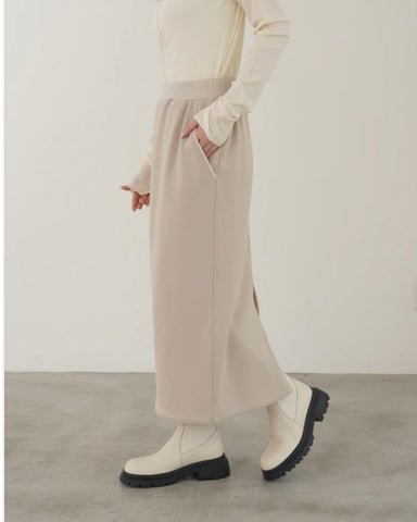 mink chair<br>ダフィームートンタイトスカート