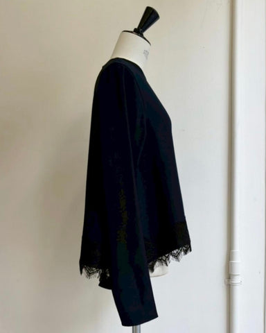 anana<br>レーストリムフレアブラウス