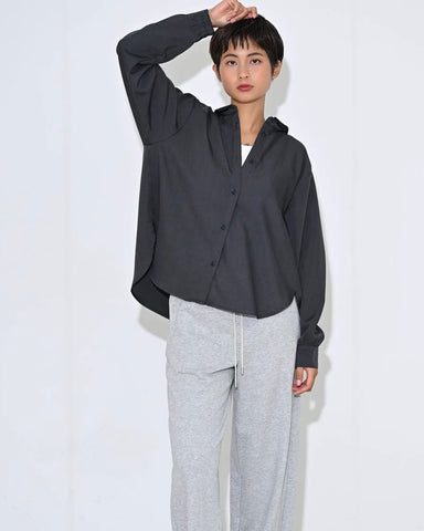 10月4日ライブ<br> HERENCIA<br>バックリボンシャツ