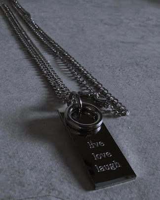 charmaer<br>ロゴプレートチェーンネックレス