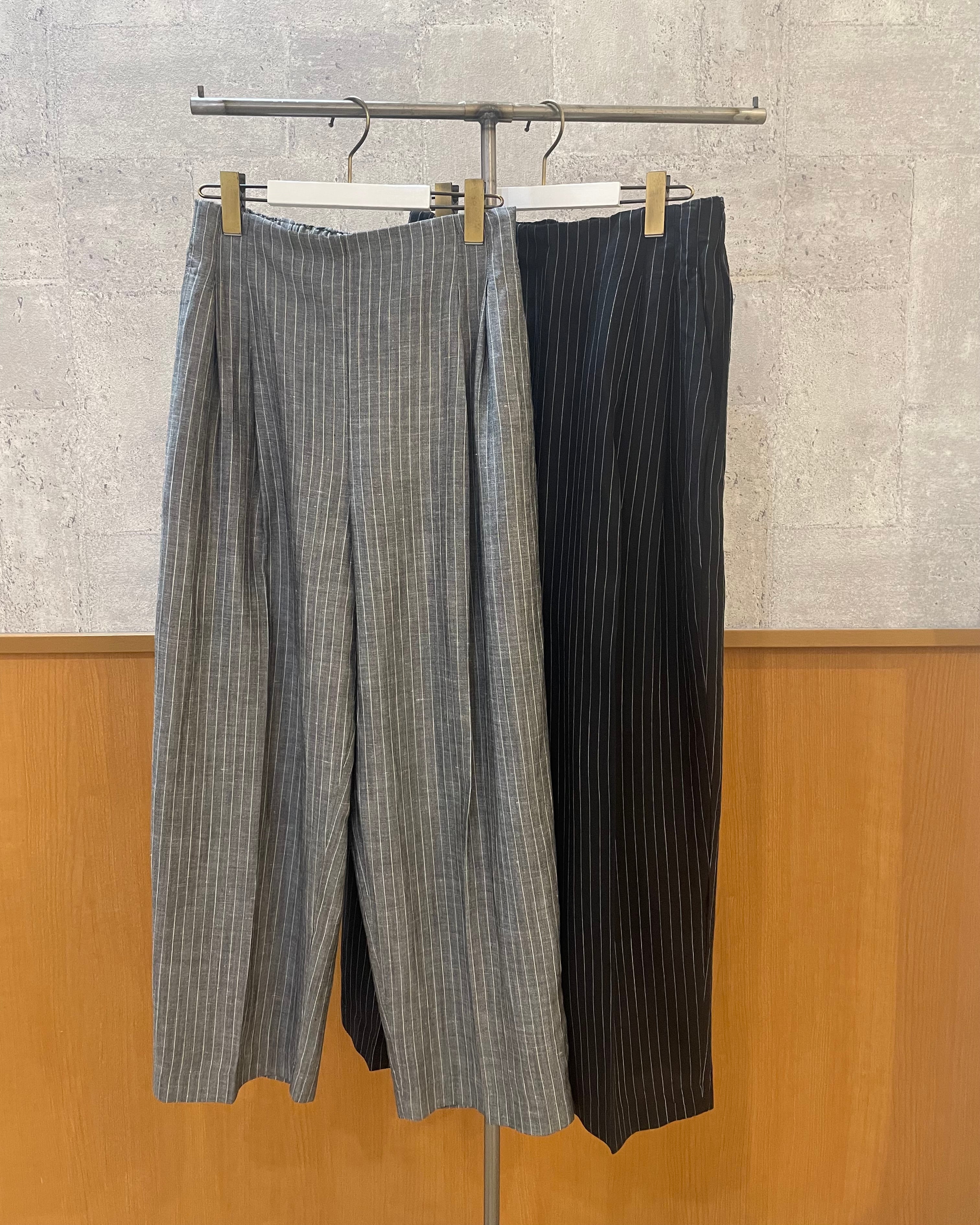 Boutique Ordinary<br>Two-Tack Barrel Pants