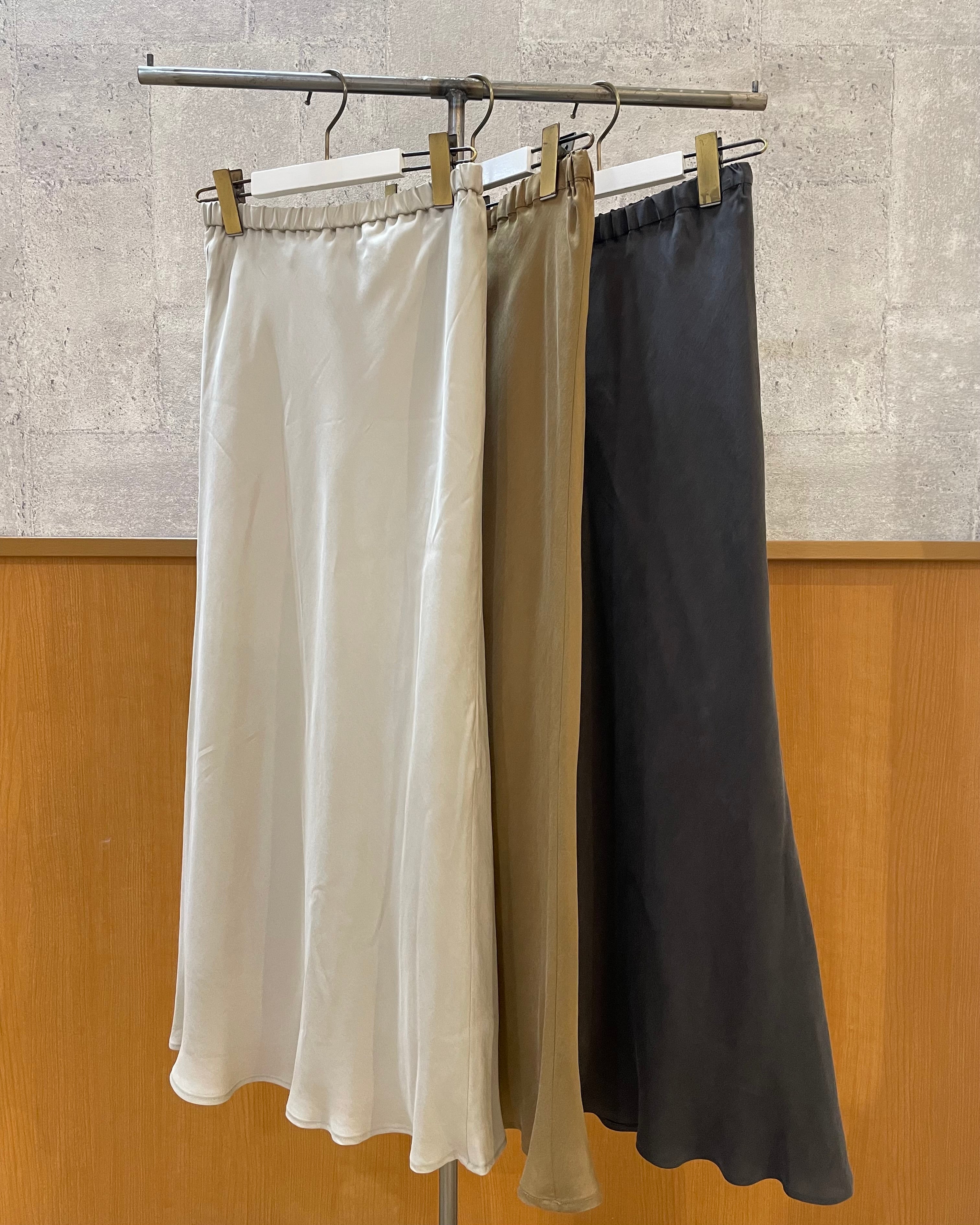 3月13日ライブ TP<br>タイトフレアスカート