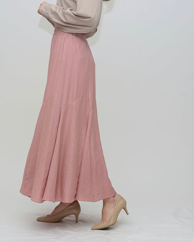 Praia<br>セミマーメイドフレアースカート