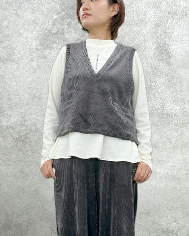 ayane予約<br>ストレッチコーデュロイボンバーベスト