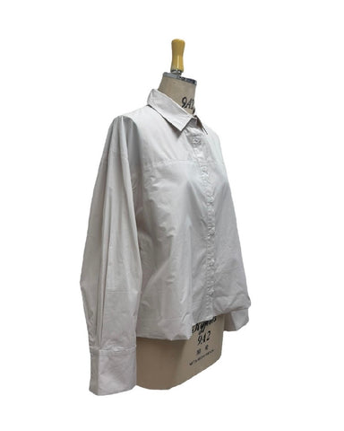 ayane予約<br> 裾立体タックシャツ