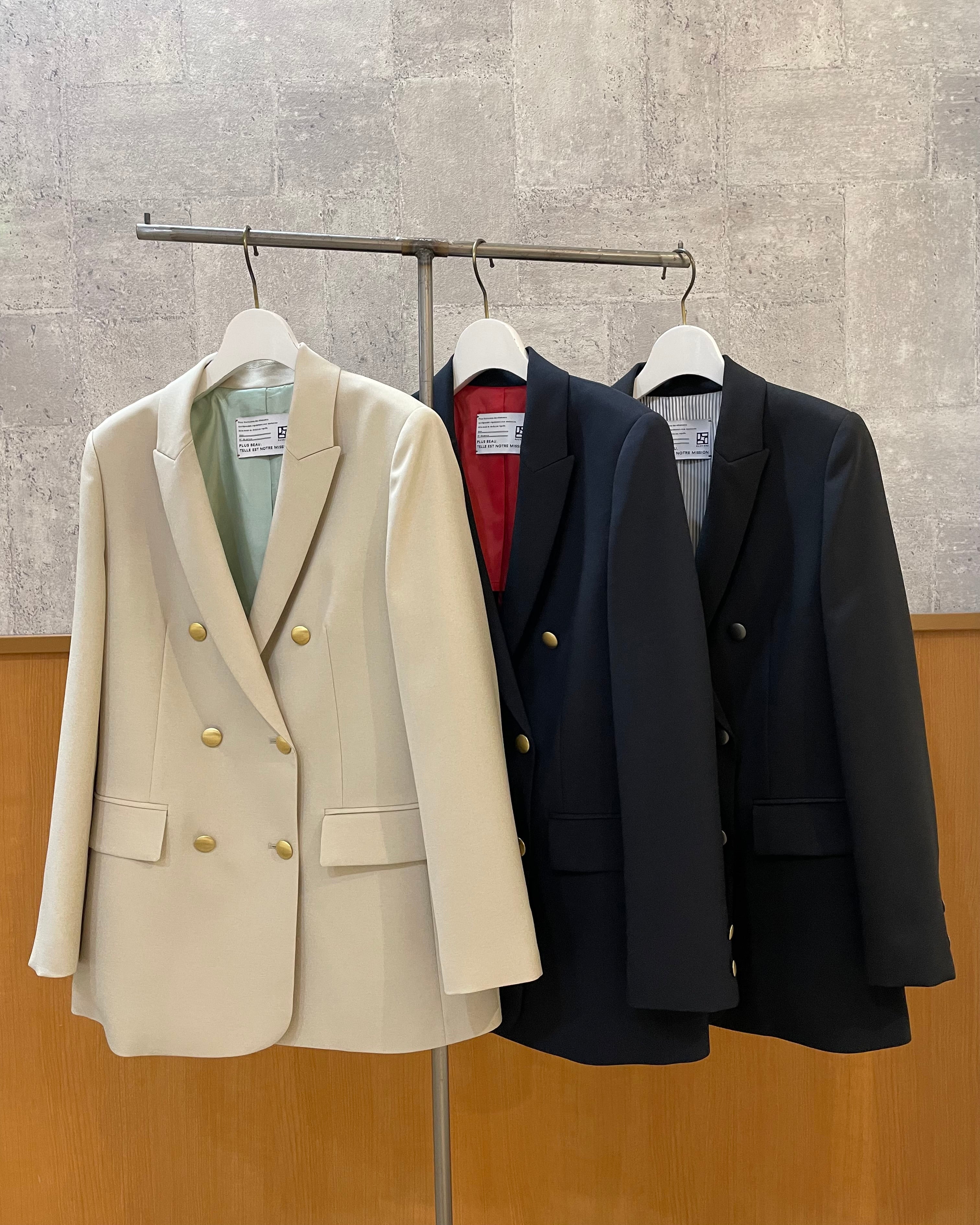 PASSIONE<br>金ボタンダブルジャケット