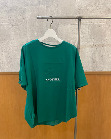Praia<br> シルケット綿・ボックスロゴTシャツ