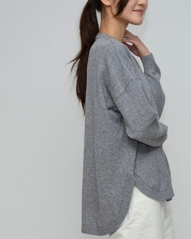 Praia<br> 着回し抜群ラウンドネックトップス