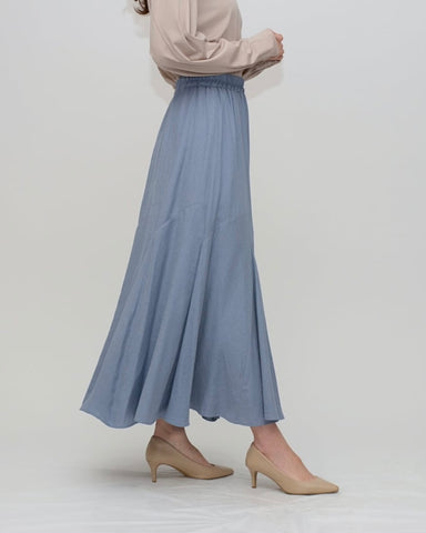 Praia<br>セミマーメイドフレアースカート