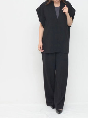 Praia<br>キーネックブラウス
