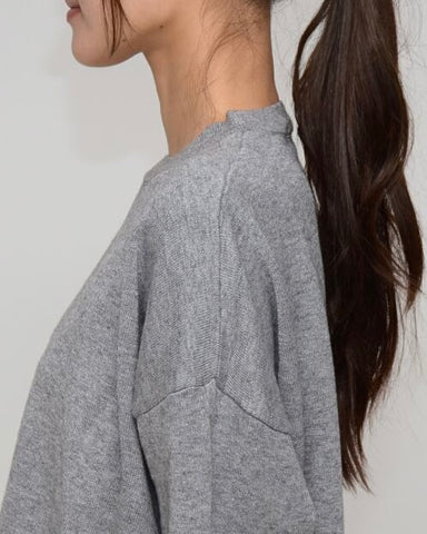 Praia<br> 着回し抜群ラウンドネックトップス