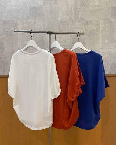 Praia<br>シルケット綿・立体ロゴTシャツ