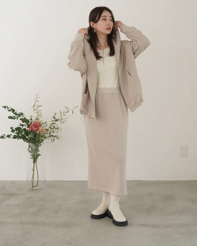 mink chair<br>ダフィームートンタイトスカート