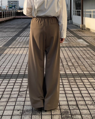 PASSIONE<br>ストレートパンツ