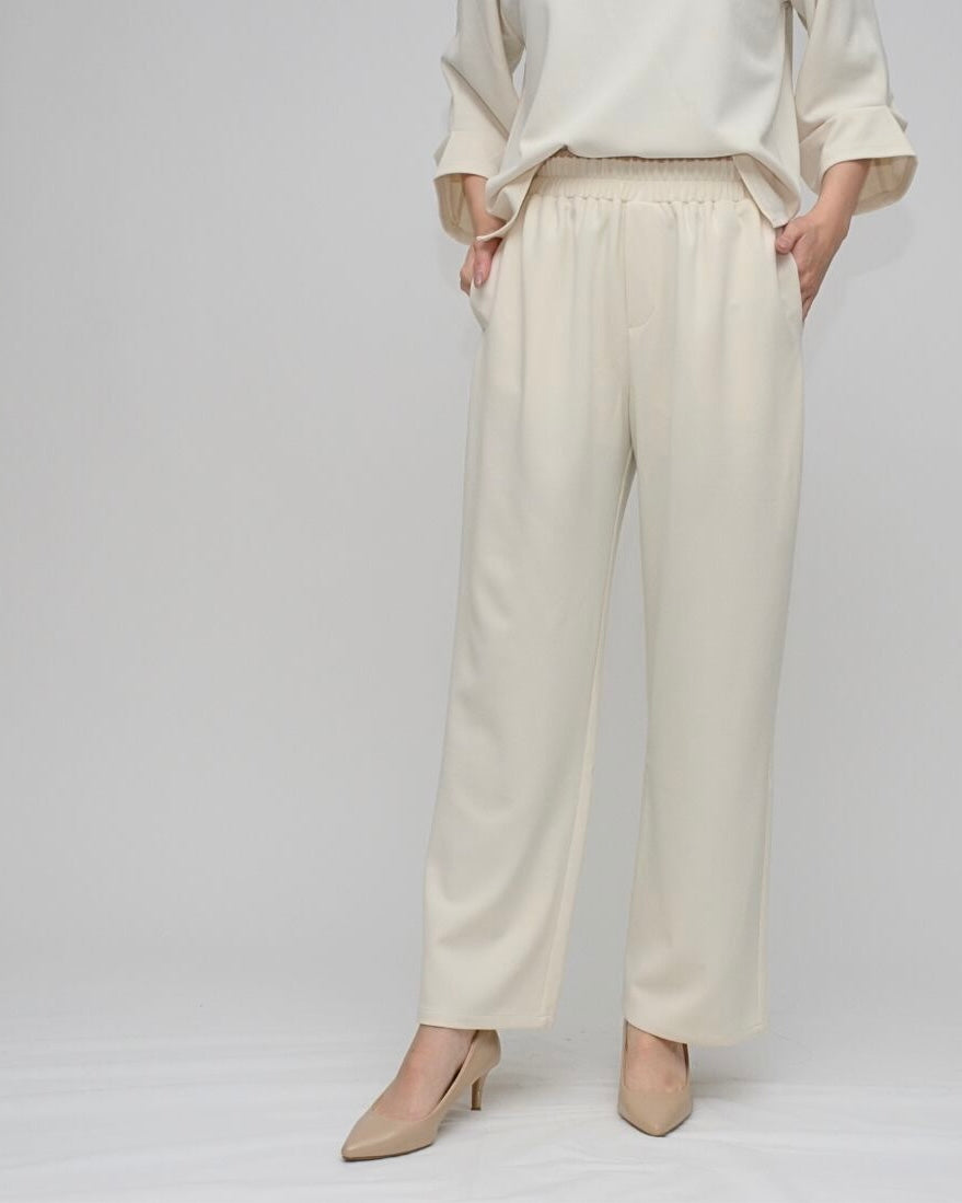 Praia<br> 梨地ストレッチ・ウエスト配色セミワイドパンツ