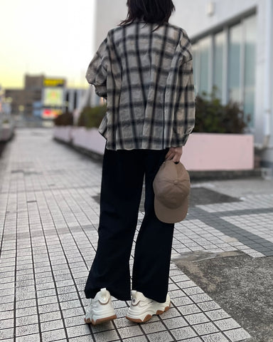 PASSIONE<br>ストレートパンツ