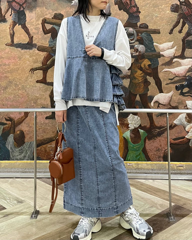ayane<br> デニム地バックフリルベスト