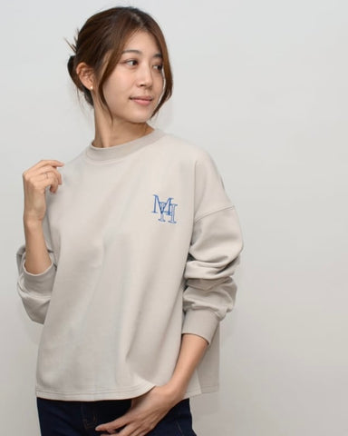 12月5日ライブPraia<br> 立体ステッチ ロゴ入りショート丈トップス