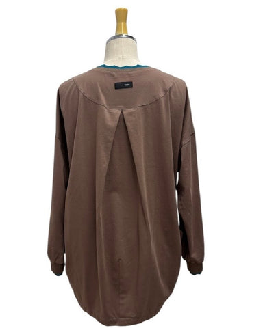 ayane予約<br> 襟ぐりニットロゴロンT