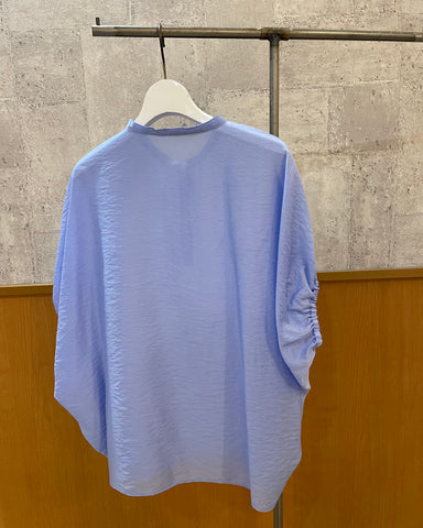 インスタライブ DONEEYU<br>ドルマンブラウス