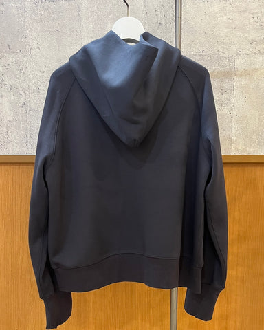 10月4日<br> mink chair<br>ダンボールニットパーカー