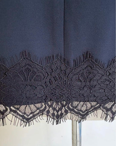 anana<br>レーストリムフレアブラウス