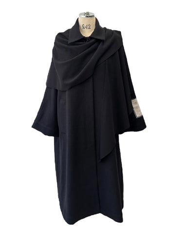 ayane<br>ニードルパンチケープ付きコート