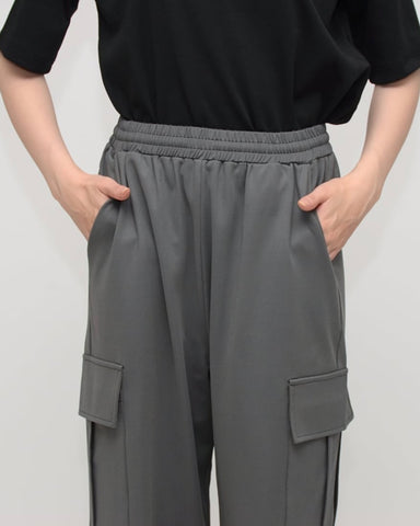 Praia<br> ハイテンションカーゴパンツ
