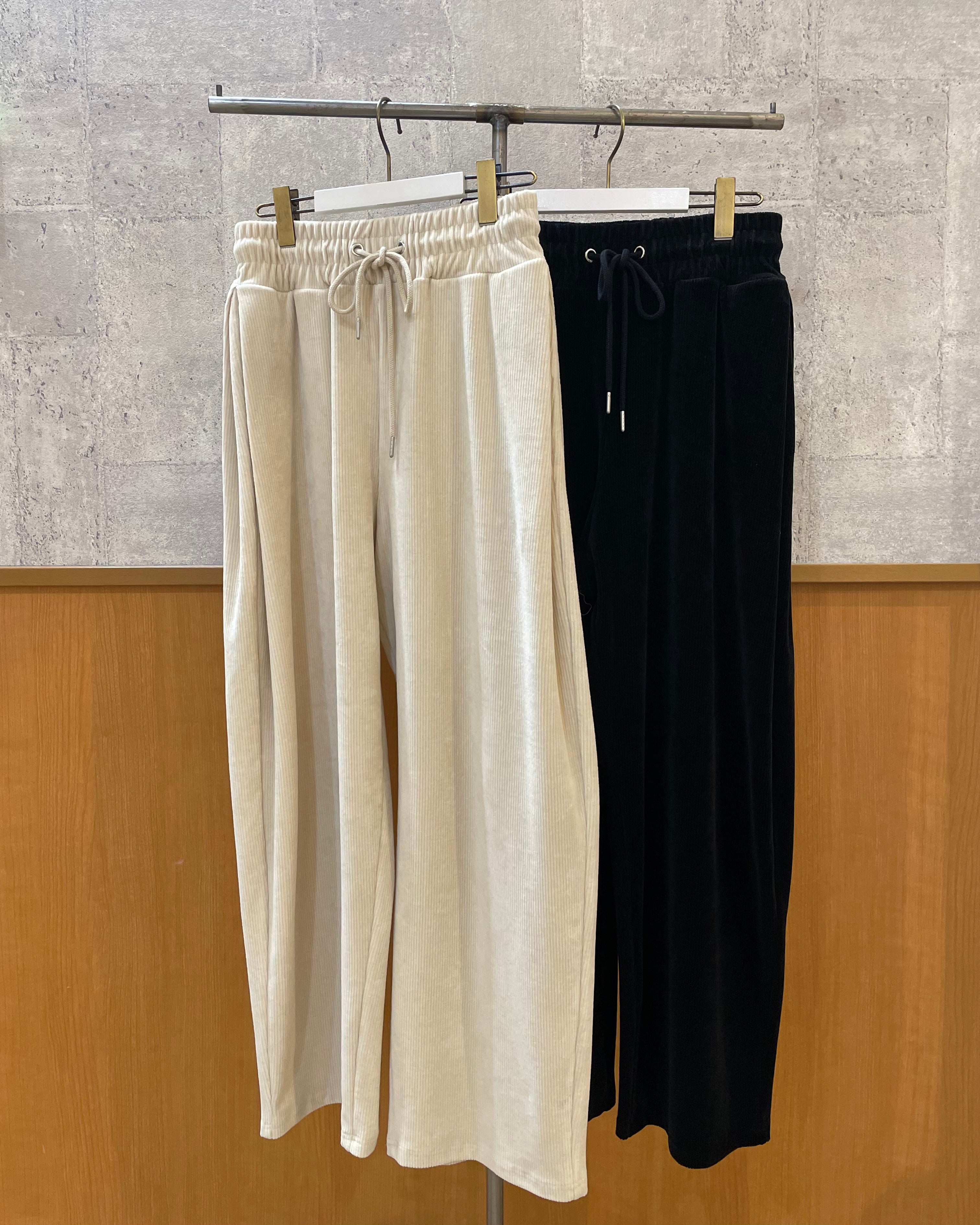 10月19日ライブPASSIONE<br> コーデュロイバレルパンツ