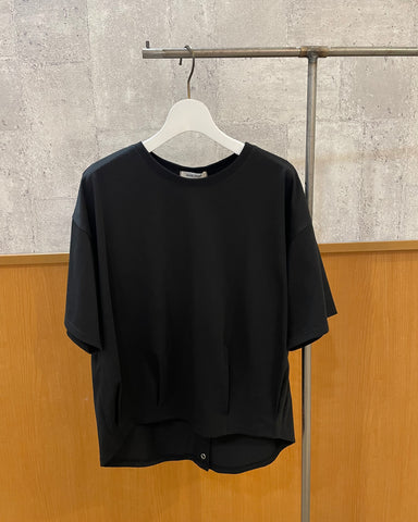 mink chair<br>前タック後ろスナップボタンスリット半袖