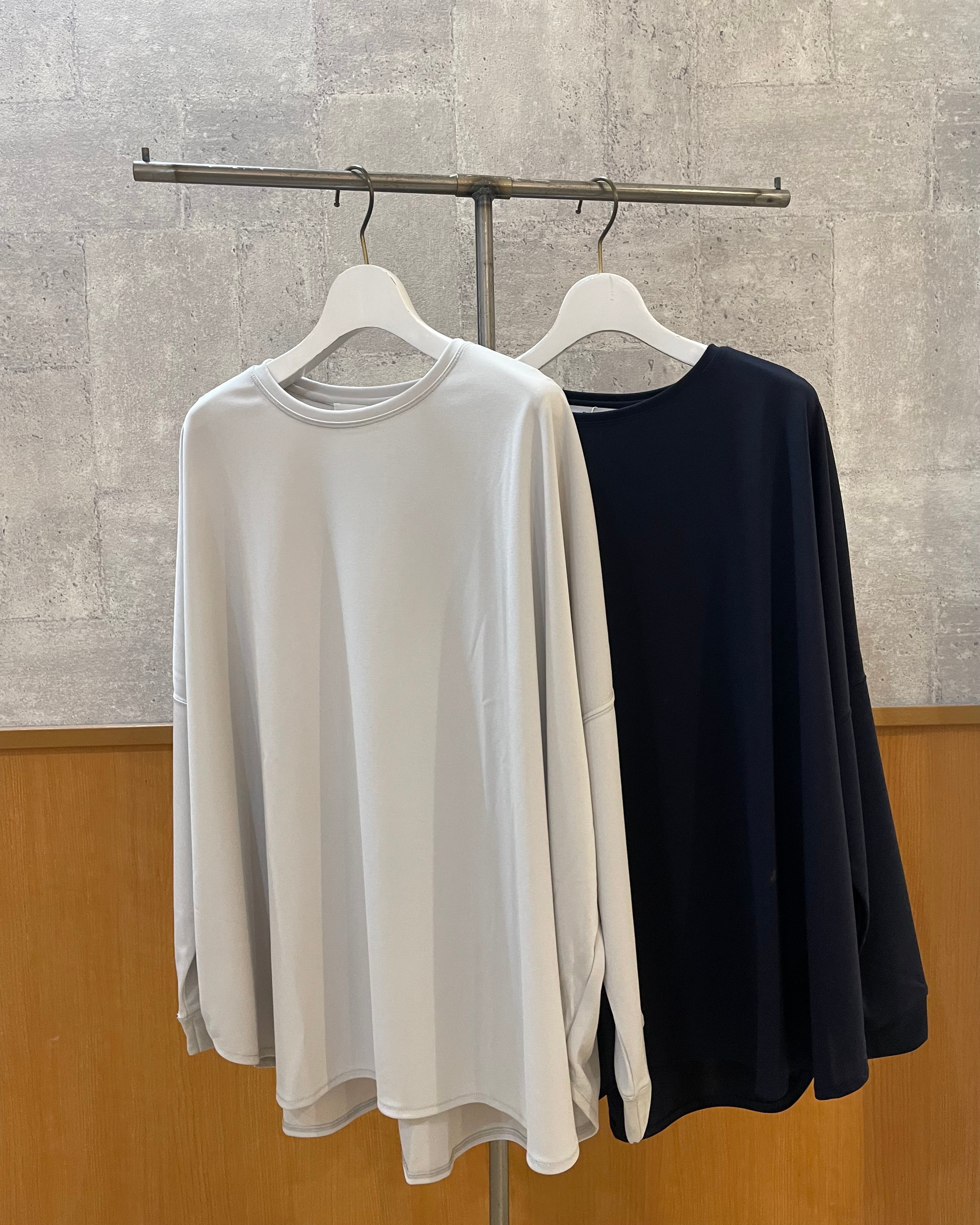 Praia<br>ジョーゼットドルマントップス