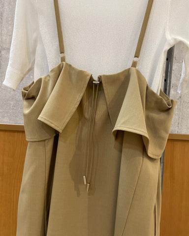 mink chair <br>バックフリルキャミワンピース