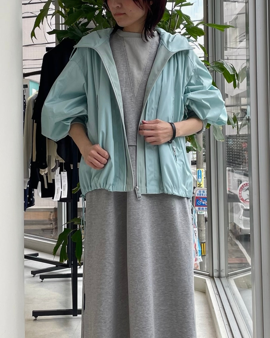 1%<br> アンシーズナブルパーカー