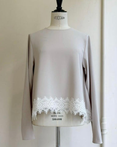 anana<br>レーストリムフレアブラウス