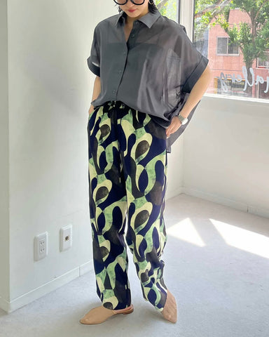 HERENCIA<br> Back Shirred Collar Blouse