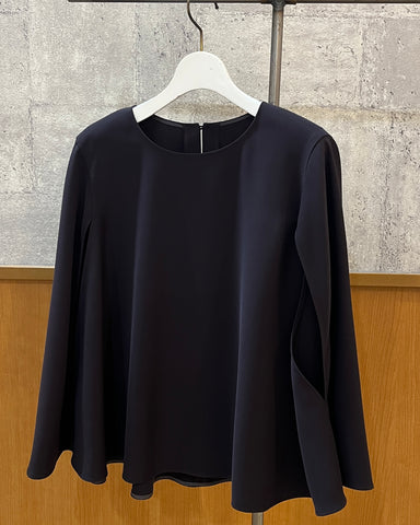 BLUE FRONCE<br>ポンチョ風ブラウス