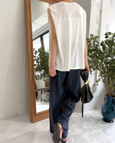 cafune<br>サイドスリットノースリーブ