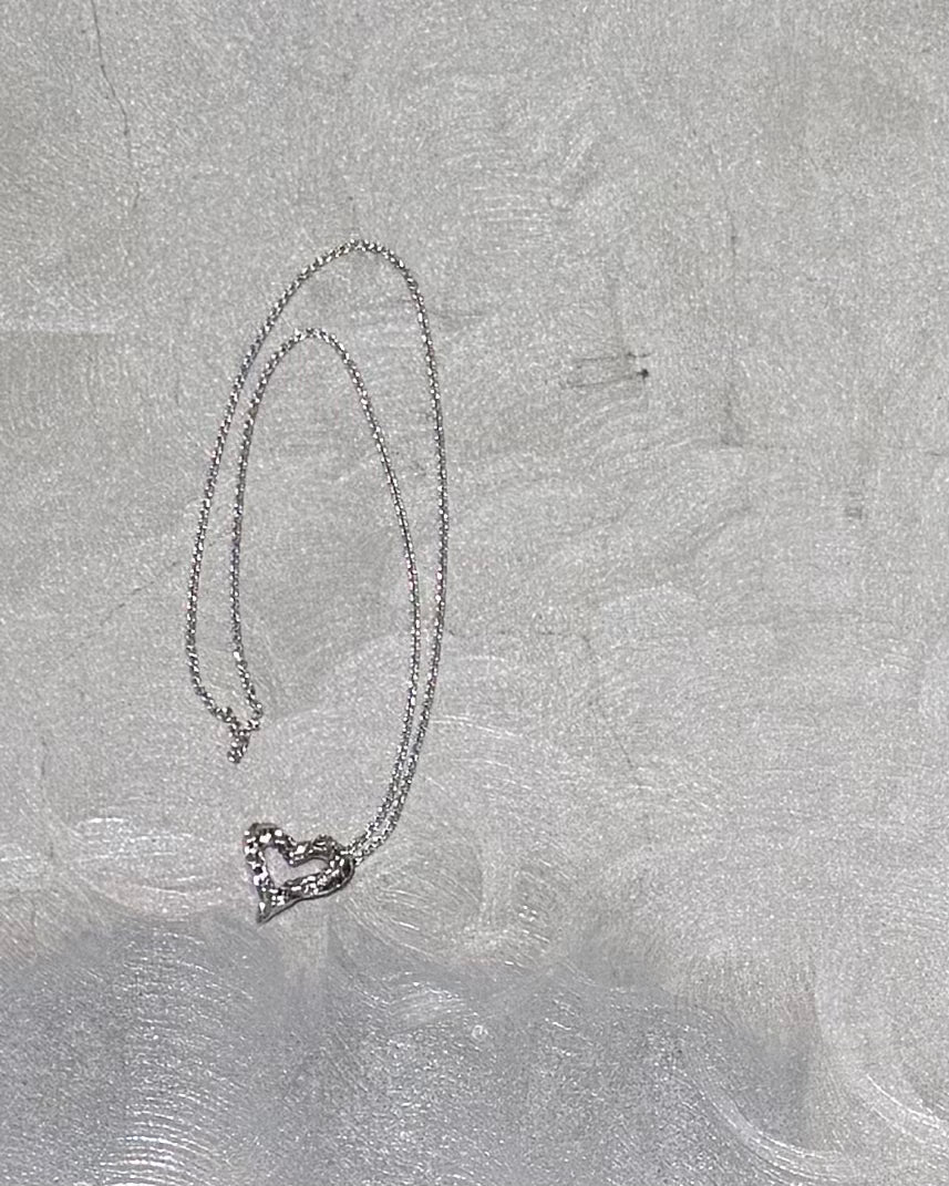 Sea’ ds Mara<br>Roughness necklace